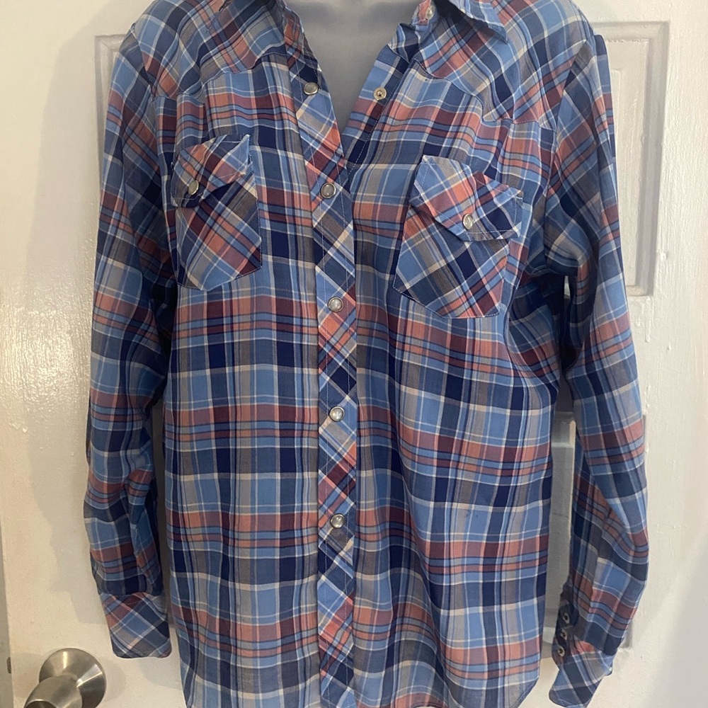 Vintage Plaid Button-Up Shirt - Blue and pink